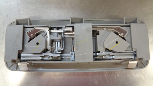 Nissan Navara D40 Thai Genuine Dual Map Light Assy new Part
