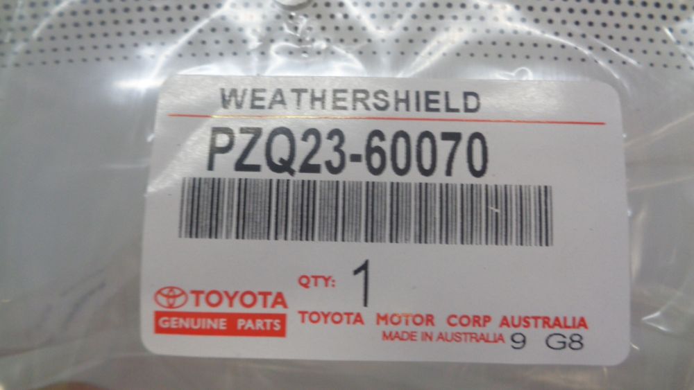 Toyota Landcruiser 200 Series Genuine Drivers Weathershield New Part