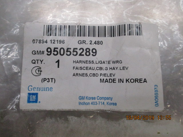 Holden Barina Genuine Tail Gate Wiring Harness New Part