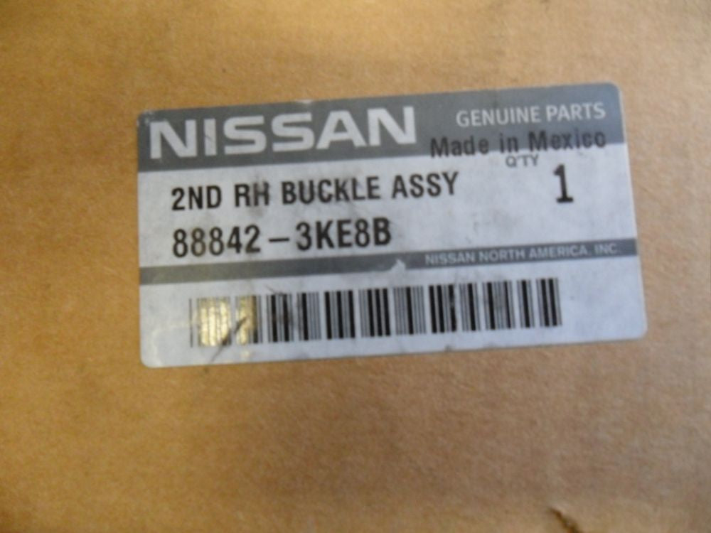Nissan Genuine 2nd Row Right Hand Buckle Assy New Part
