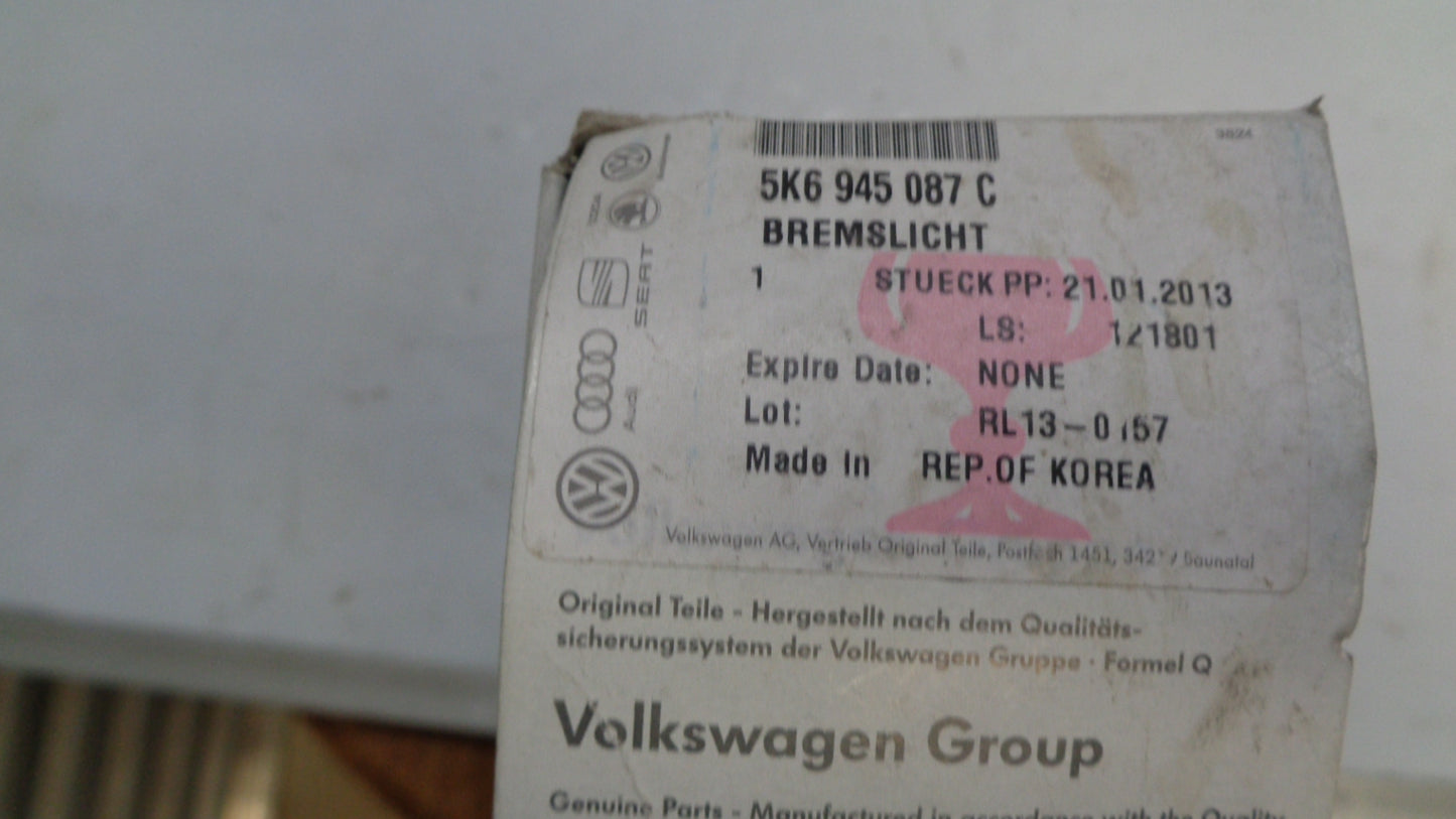 VOLKSWAGEN GOLF GENUINE HIGH LEVEL BRAKE LIGHT NEW PART