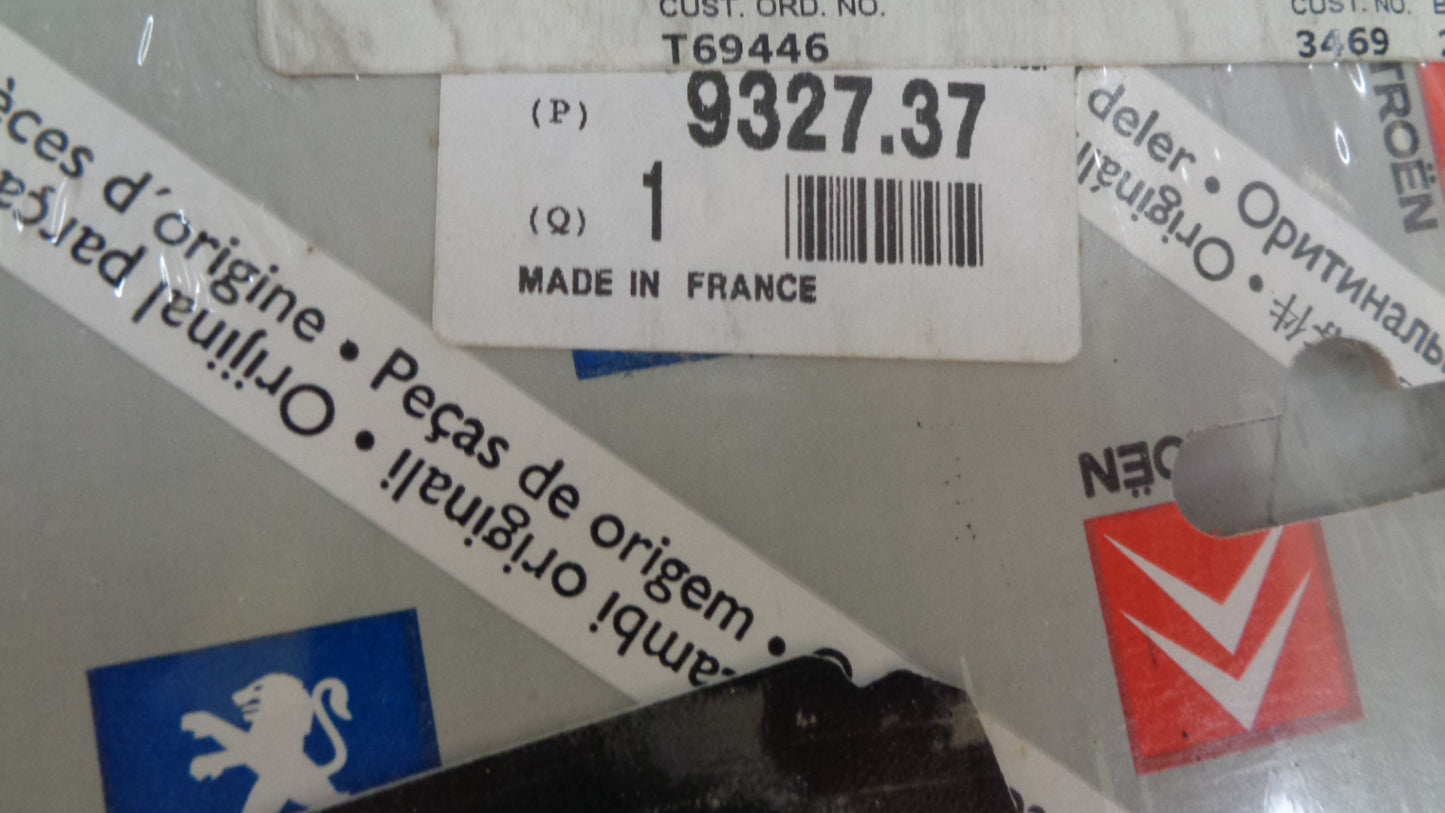 PEUGEOT 406 GENUINE RIGHT (DRIVER) FRONT DOOR FRAME MOULD NEW PART