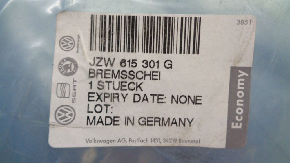 VW Beetle-Bora-Golf-Polo Genuine Front Disc Rotors Pair New Part