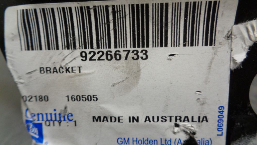 Holden VF Commodore/Caprice Genuine Hinge Support Bracket New Part