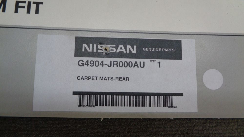 Nissan Navara D40 STX Xtra Cab Genuine Rear Carpet Mat New Part