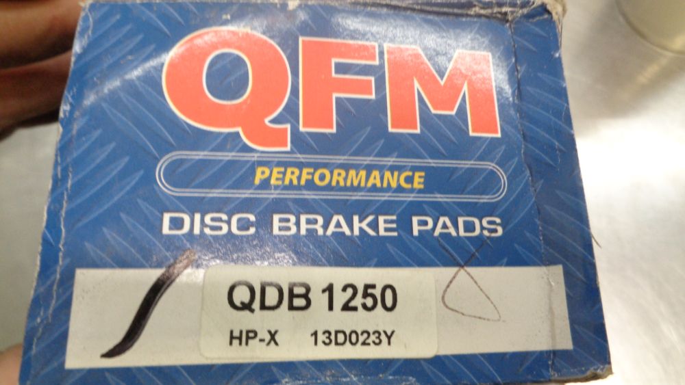 QFM Performance Front Brake Pad Set New Part Suitable for Nissan Stagea