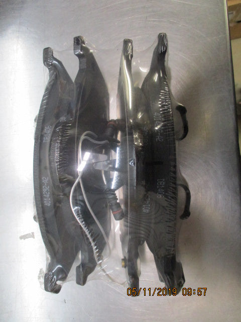 QFM/Wagner Genuine Front Brake Pad Set Suits Mercedes Benz New Part