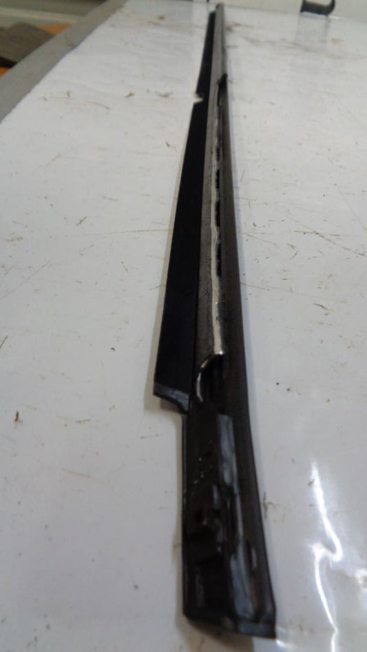 Peugeot 406 I & II Genuine left hand rear outside belt mould new Part