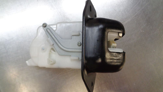 Nissan Juke Hatch Genuine Rear Hatch Rear Lock Assy New Part