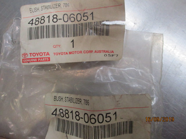 Toyota Camry Genuine Rear Stabilizer Bush Sold As Pair New Part