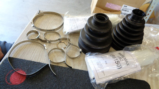 Toyota Yaris/Echo Genuine Front Right CV Boot Kit New Part