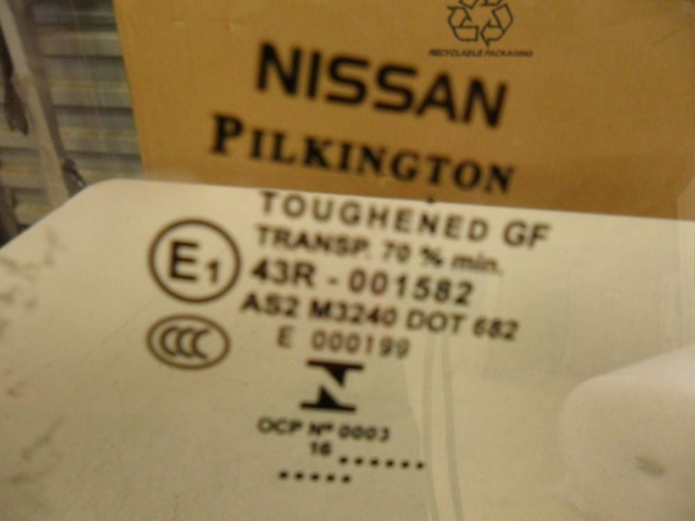 Nissan Qashqai Drivers Front Window Glass Used Part