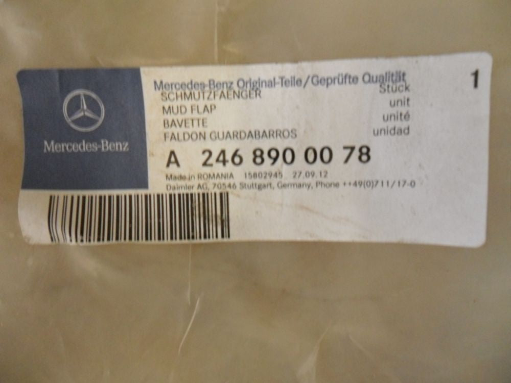 Mercedes Benz Genuine Front Mud Falps Suitable for CLA 250 New Part