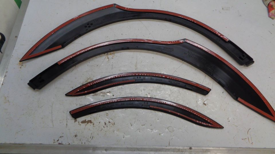 Subaru Outback Genuine Rear door and Wheel Arch Moulding New part