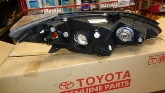 Toyota Camry Genuine left hand head light new part
