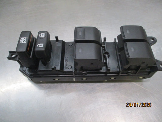Toyota Landcruiser / Prado Genuine Power Window Switch Assy New Part