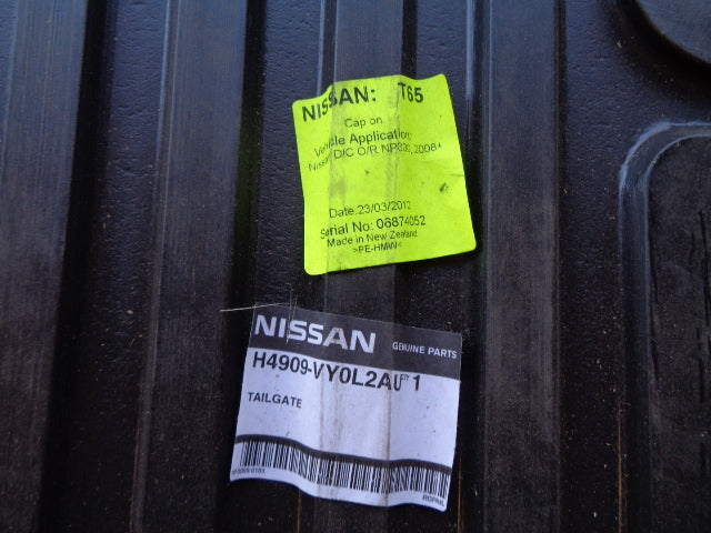 Nissan Navara Tailgate Liner
