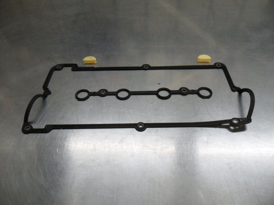 VW Golf MK3 Genuine Rocker Cover Gasket 4 Pce Set New Part