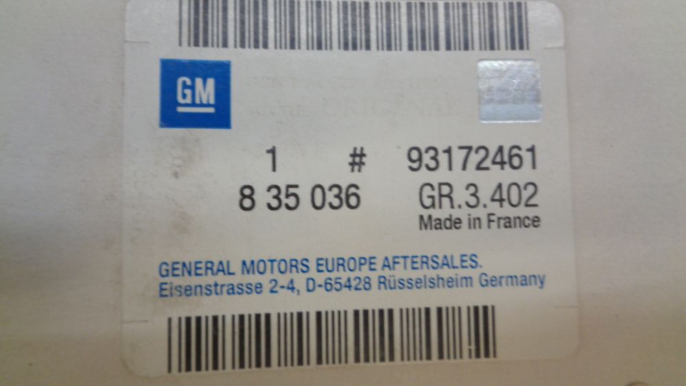 Holden Vectra/Astra Genuine Air Filter New Part