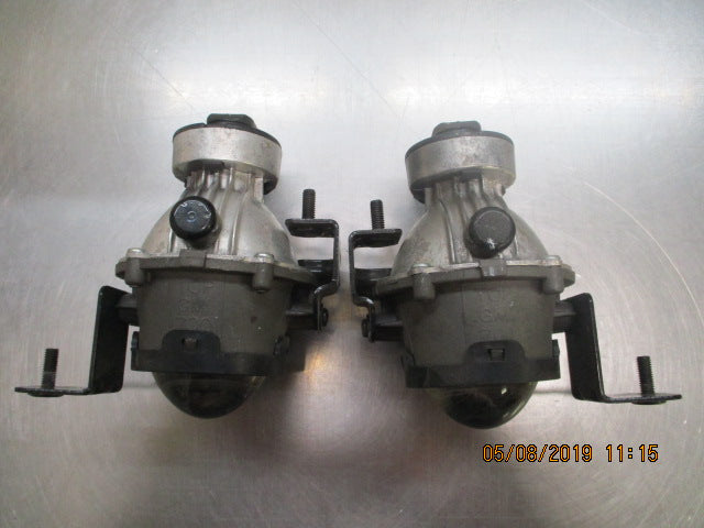 Holden RG Colorado Genuine Fog light (Pair) Used Part VGC