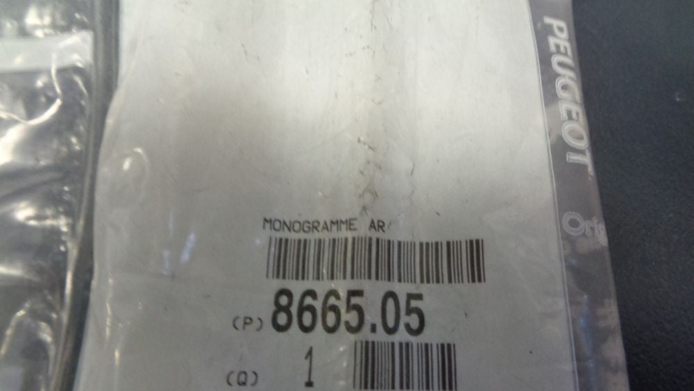 Peugeot Various Genuine Boot Lid PEUGEOT Emblem New Part