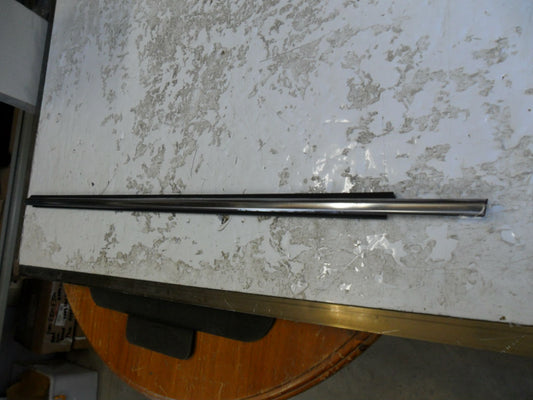 Toyota Sportivo/Aurion Genuine Front Door Moulding New Part