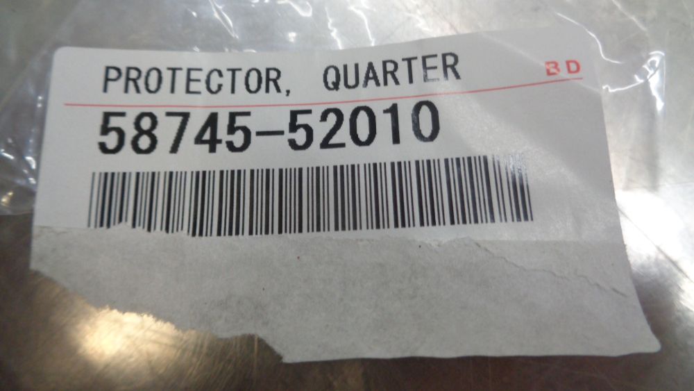 Toyota Echo Genuine Front Right Hand Quarter Panel Protector New Part