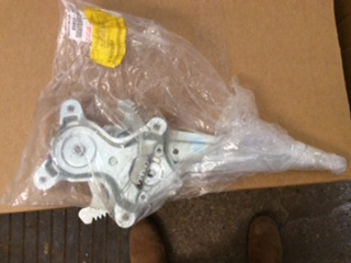 Toyota Landcruiser 200/Prado Genuine right hand rear door regulator new part