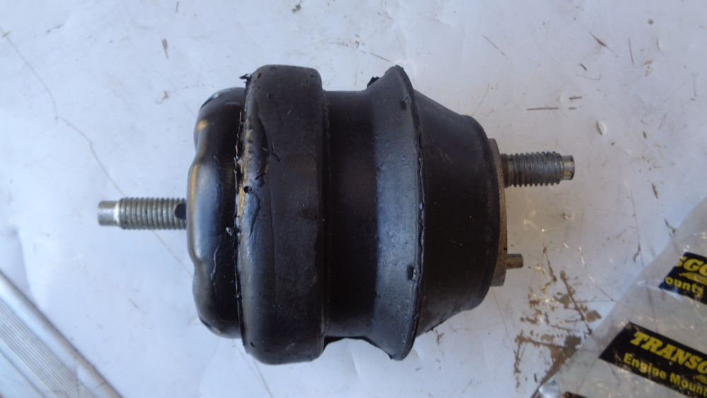 Transgold Engine Mount Right Hand Suits Holden Commodore VZ/WL New Part