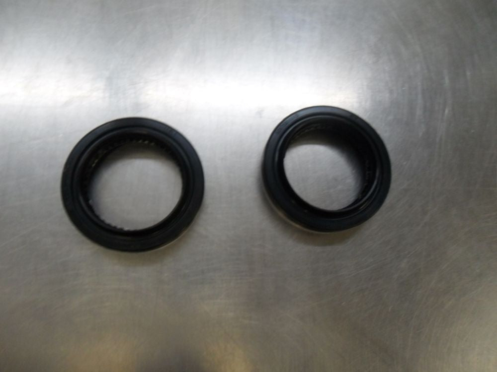 Great Wall V240 Genuine Set Rear Wheel Oil Seal Seat Assy New Part