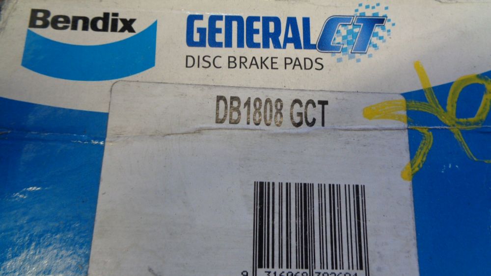 Bendix Front Brake Pad Set Suitable For Holden Various Models New Part