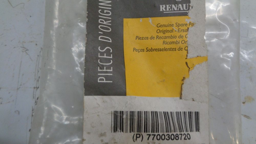 RENAULT KANGOO GENUINE RIGHT (DRIVER) REAR BUMPER BAR REFLECTOR NEW PART