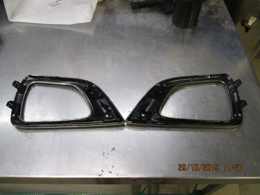 Nissan Navara NP300 Genuine Front Pair Chrome Fog Light Bezels New Part