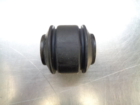 Nissan Navara D40M Genuine Front Lower Link Bush New Part