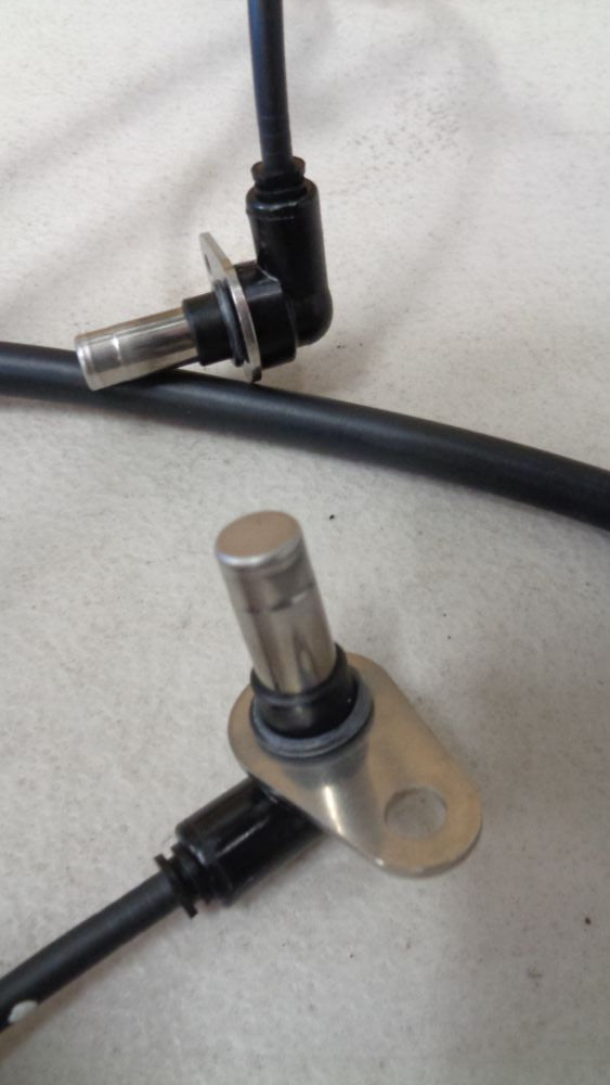 Isuzu D-Max Genuine Rear Left & Right Speed Sensor Assy New Part