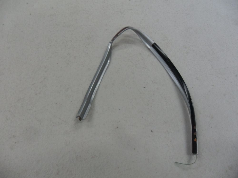 Nissan Patrol Y61 Genuine Rear Rubber Assy New Part