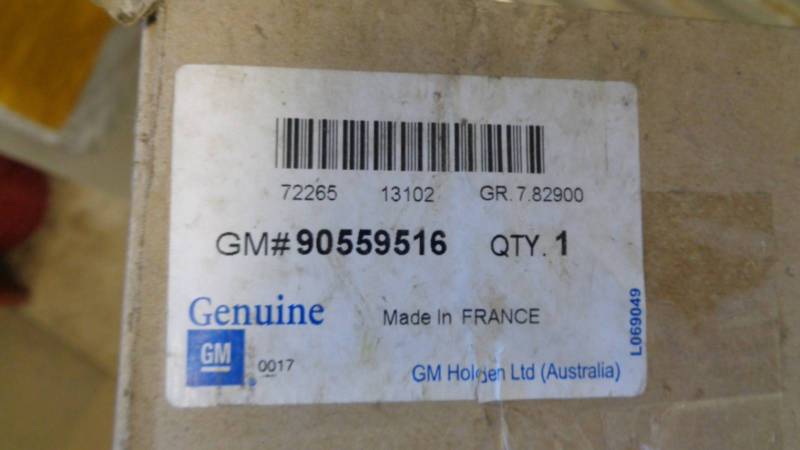 HOLDEN ASTRA GENUINE REAR BUMPER BAR ABSORBER NEW PART