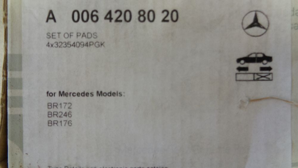 Mercedes-Benz C-Class W117 CLA250 Genuine Rear Brake Pad Set New Part