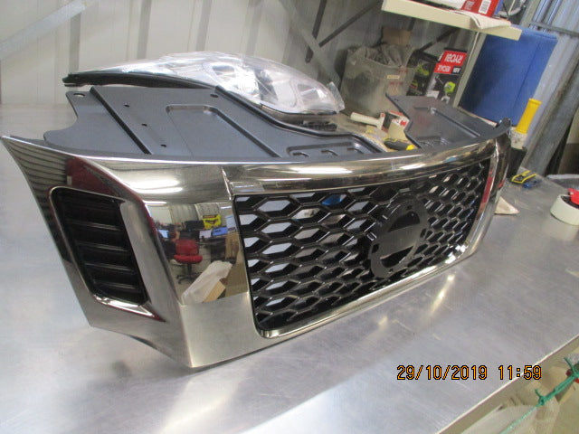 Nissan Navara D23-NP300 Genuine Front Grille Assy New Part