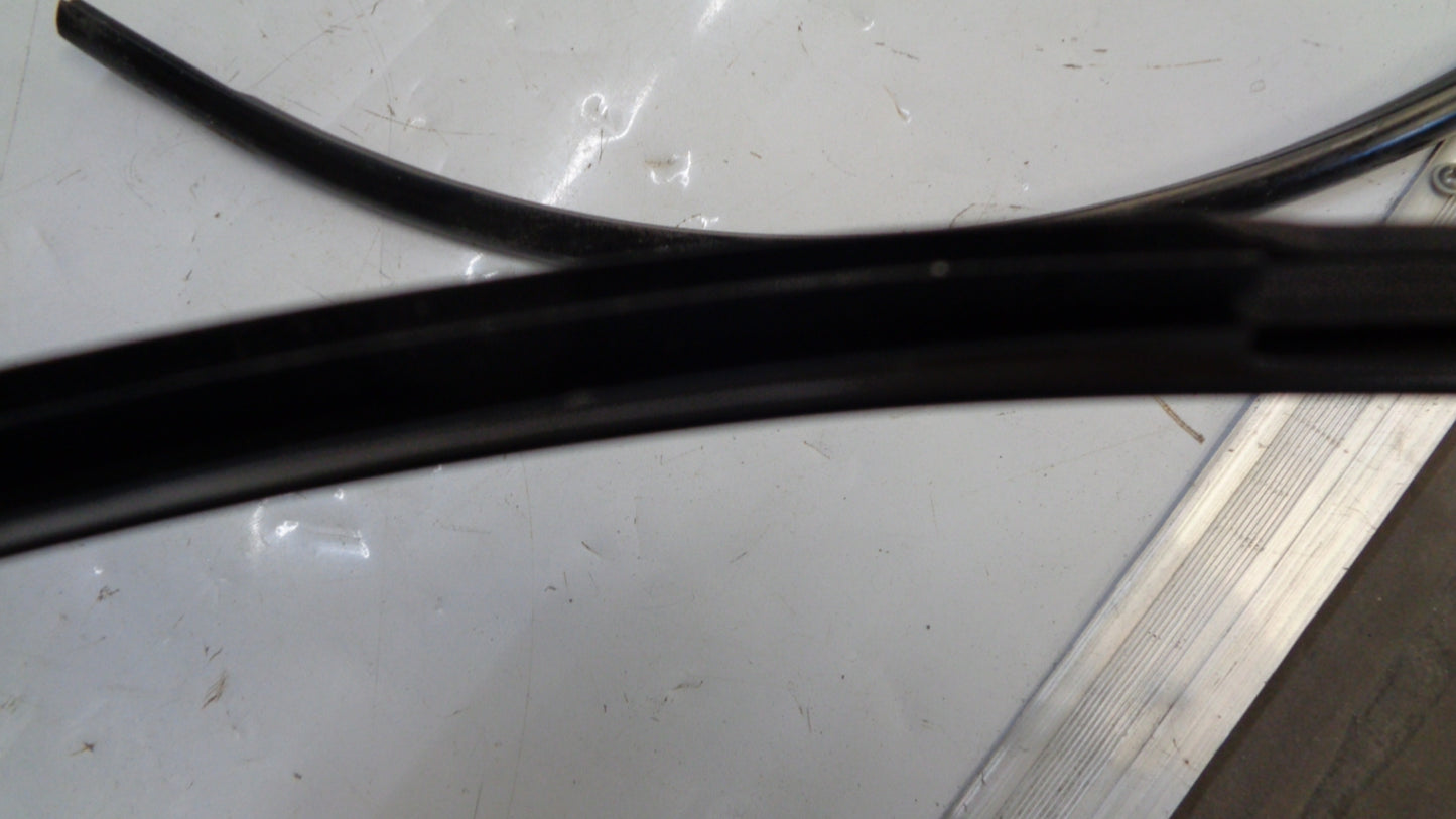 NISSAN SKYLINE R GENUINE UPPER FRONT WINDOW MOULD NEW PART