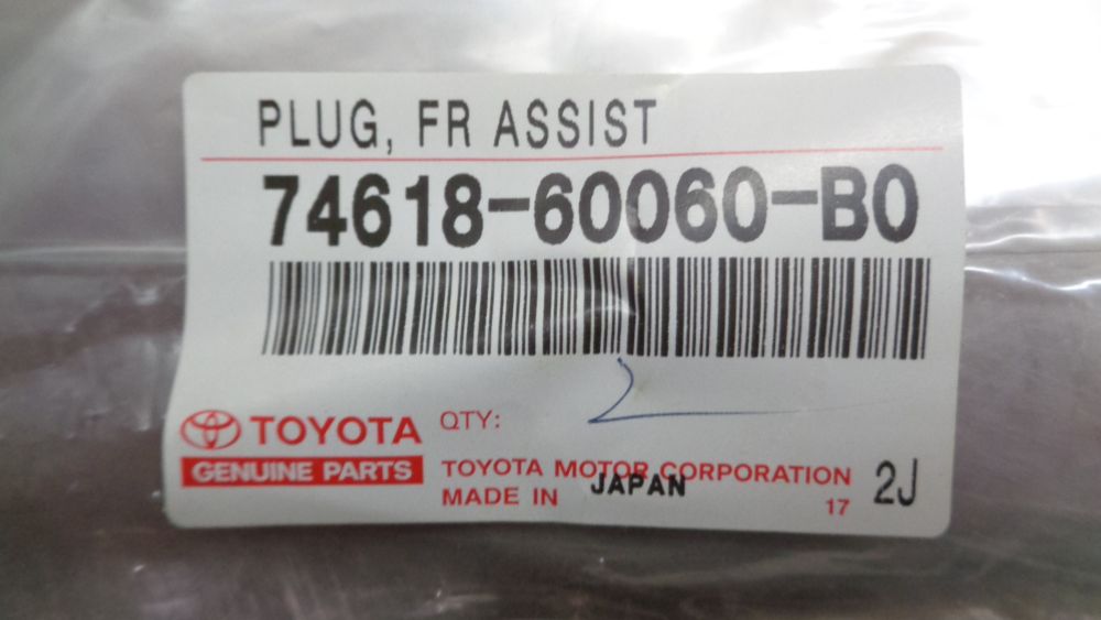 Toyota Landcruiser Genuine Front Assist Handle Grip Plug New Part