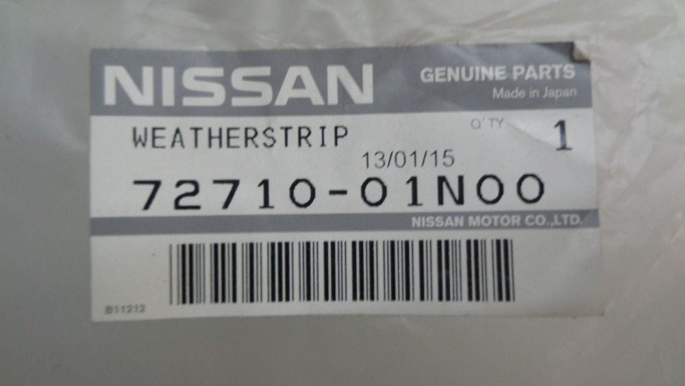 Nissan Urvan Genuine Front Windscreen Rubber Weatherstrip New Part