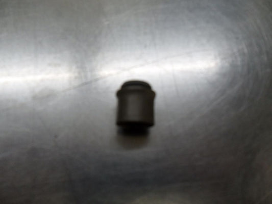 Isuzu D-Max Genuine Valve Guide Seal New Part