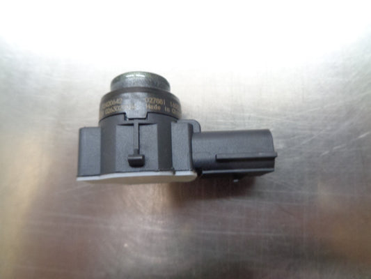 Holden VF Commodore Genuine Front Parking Sensor New Part
