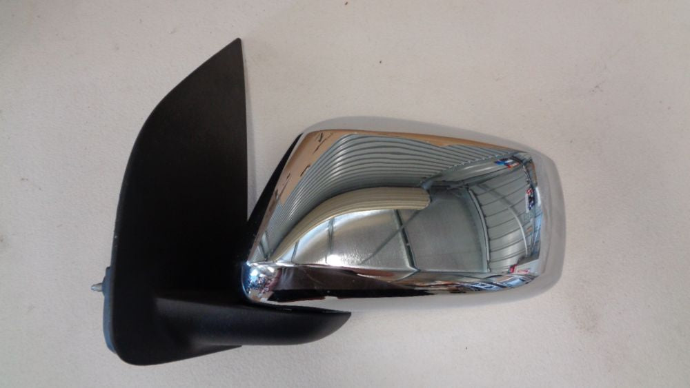 Nissan Navara D40 Spanish ST-X Genuine Passenger Mirror Assembly chrome NEW PART.