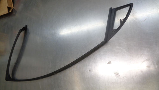 Holden VE Commodore Genuine Left Hand Front Upper Side Window Frame Moulding New Part