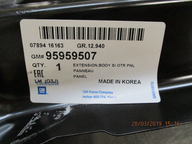 Holden Cruze Sedan Genuine Extension Panel Lower Side Rear Left Hand New Part