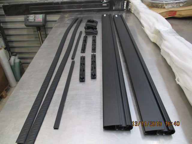 Thule 960B Wing Bar Black 108cm x2 New Part