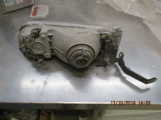 Toyota XR10 Tarago RHF Headlight Recondition VGC New Part