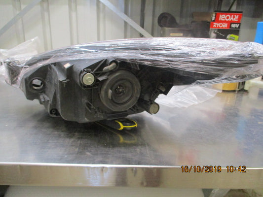 Mazda DE-DH 2 Genuine Right Hand Headlight Reconditioned VGC Used Part